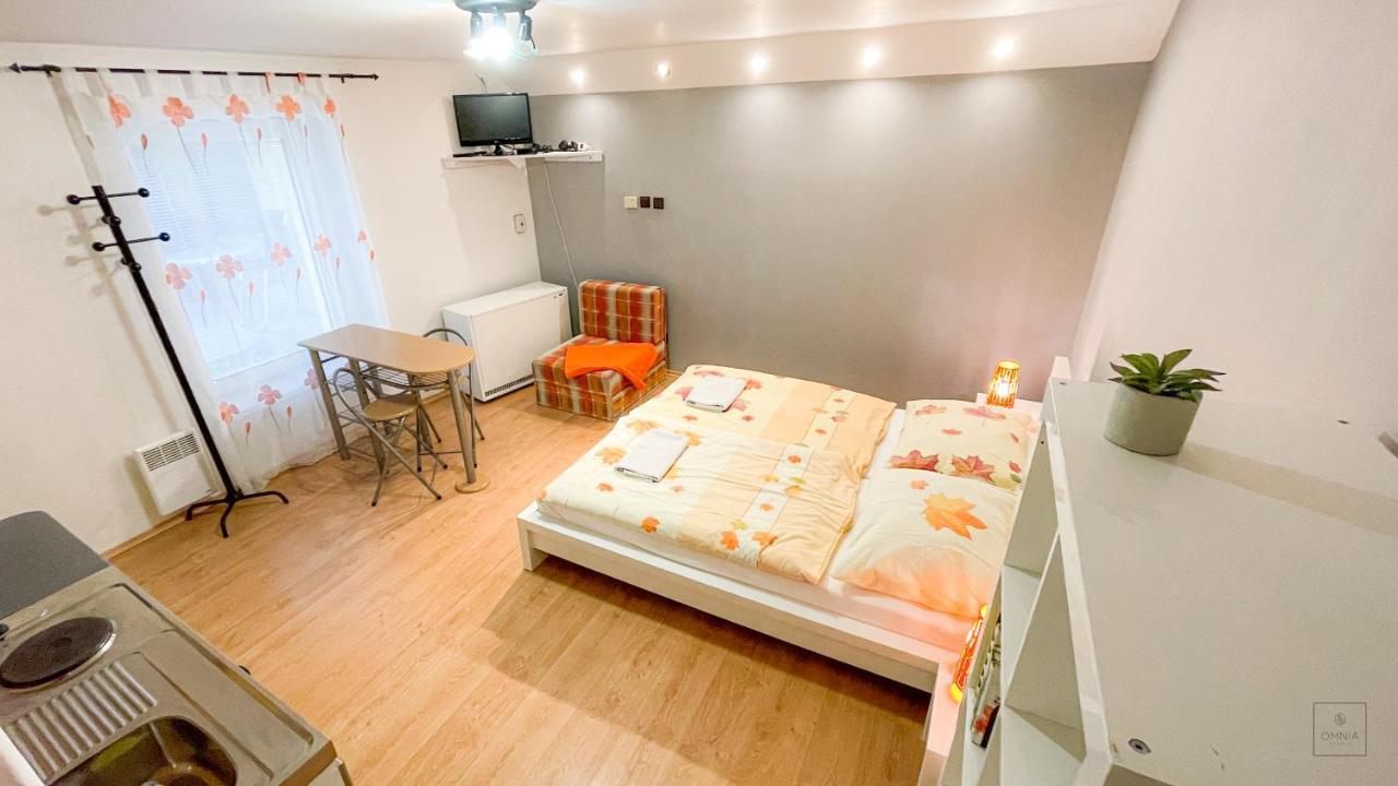 Apartment Jursport Zavazna Poruba ภายนอก รูปภาพ