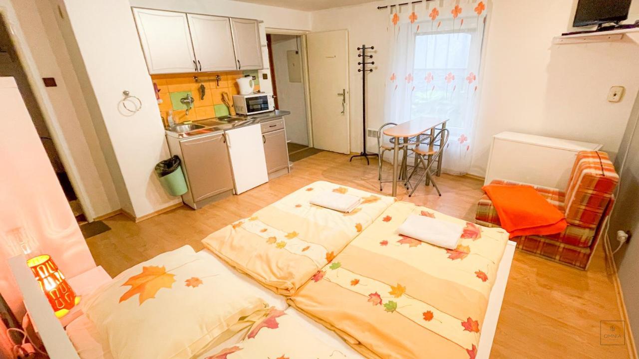 Apartment Jursport Zavazna Poruba ภายนอก รูปภาพ