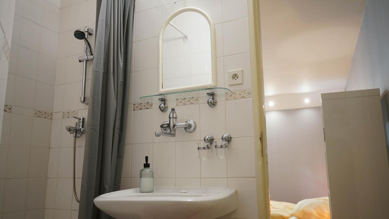 Apartment Jursport Zavazna Poruba ภายนอก รูปภาพ