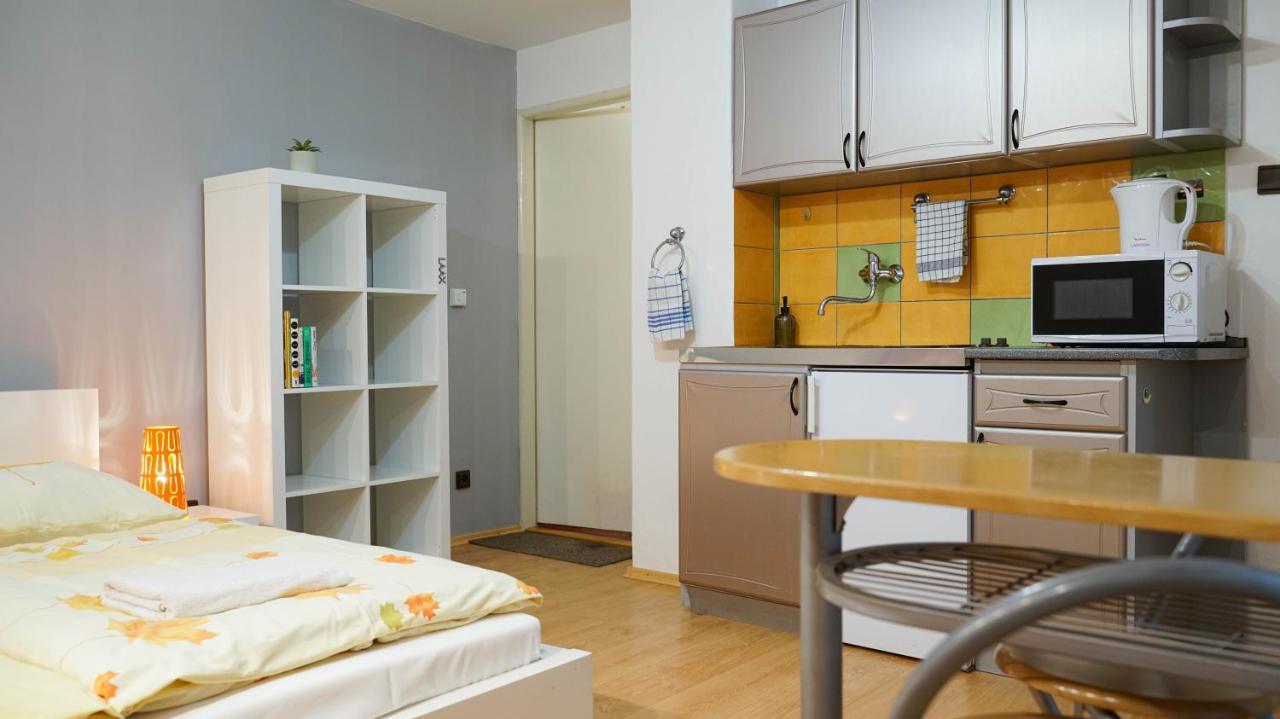 Apartment Jursport Zavazna Poruba ภายนอก รูปภาพ